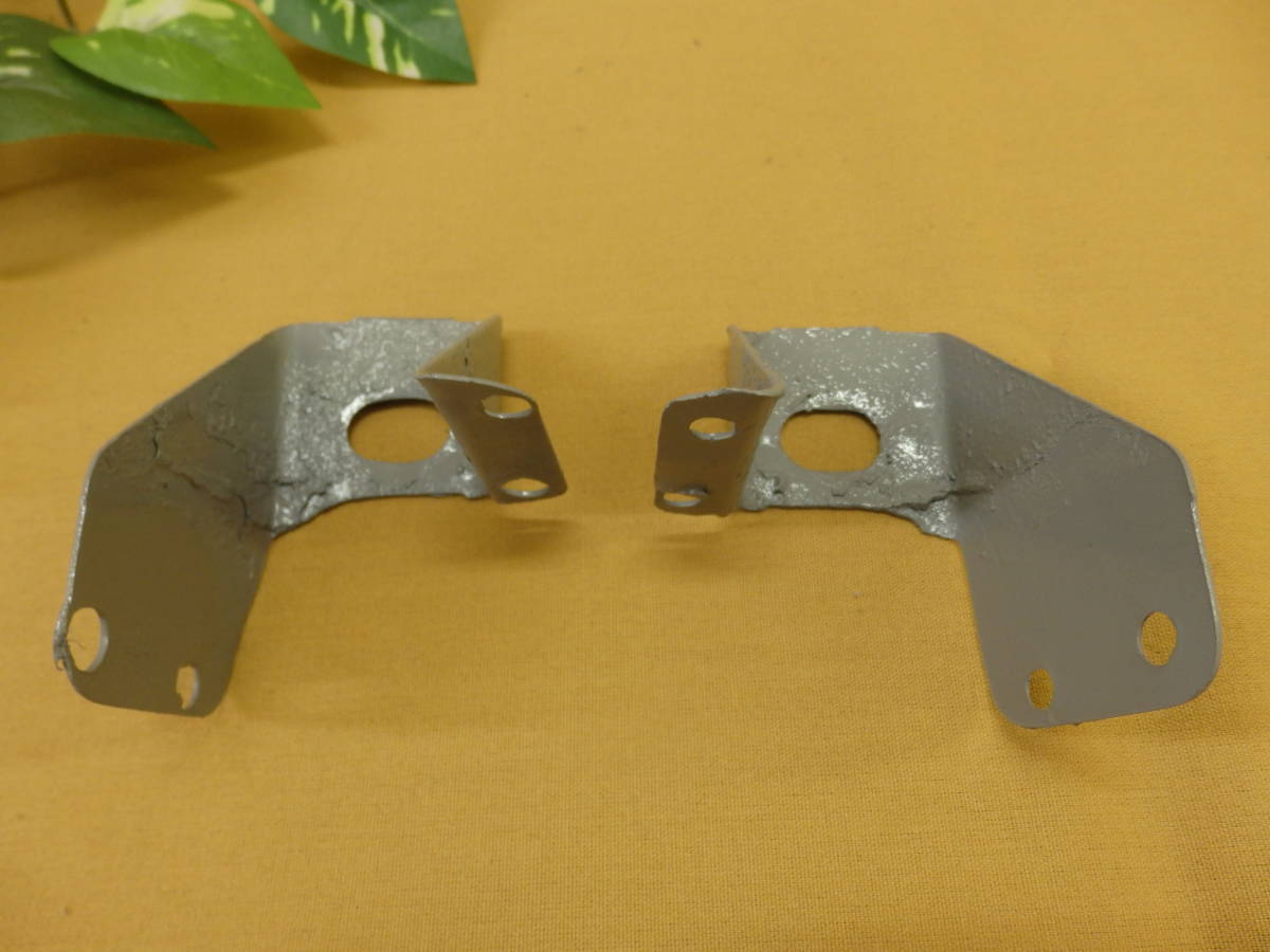 A879 特A 貴重 トヨタ 純正 当時物 絶版品！トヨタ TE27 レビン トレノ ★ リア バンパー 取付補強パネル（左右)★ 旧車 レアパーツ！
