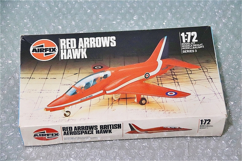 プラモデル エアフィックス AIR FIX 1/72 レッドアローズ ホーク RED ARROWS HAWK 戦闘機 飛行機 未組み立て 古い 昔の 海外 プラモ