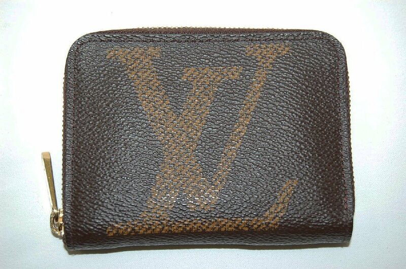 ルイヴィトン　ＬＯＵＩＳ　ＶＵＩＴＴＯＮ　Ｍ６９３５４　ジッピーコインパース　ジャイアント・モノグラム　【中古】【当日発送】