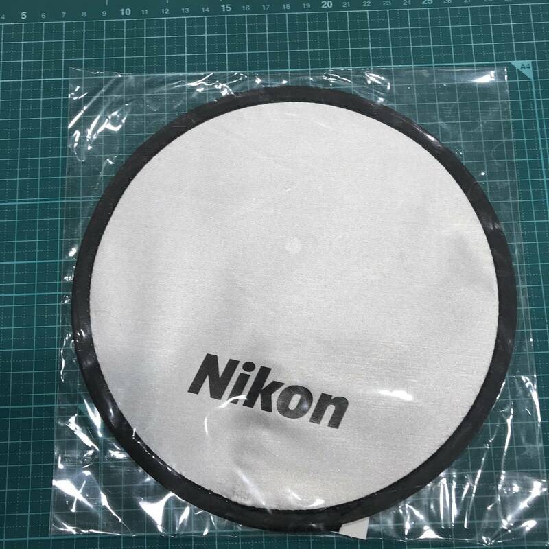 Nikon 折りたたみミニレフ板 18A 未使用品 R00714