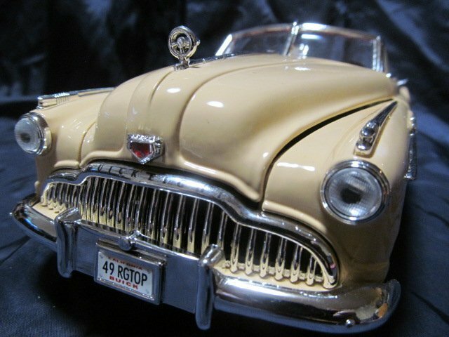 《全国一律送料800円》◇超希少 １／１８ ビュイックロードマスター 1949年 ベージュ色 Buick Road Master