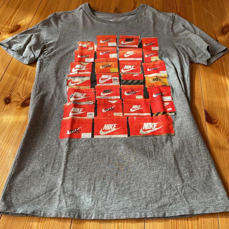 NIKE ナイキ シューズボックス Tシャツ サイズS