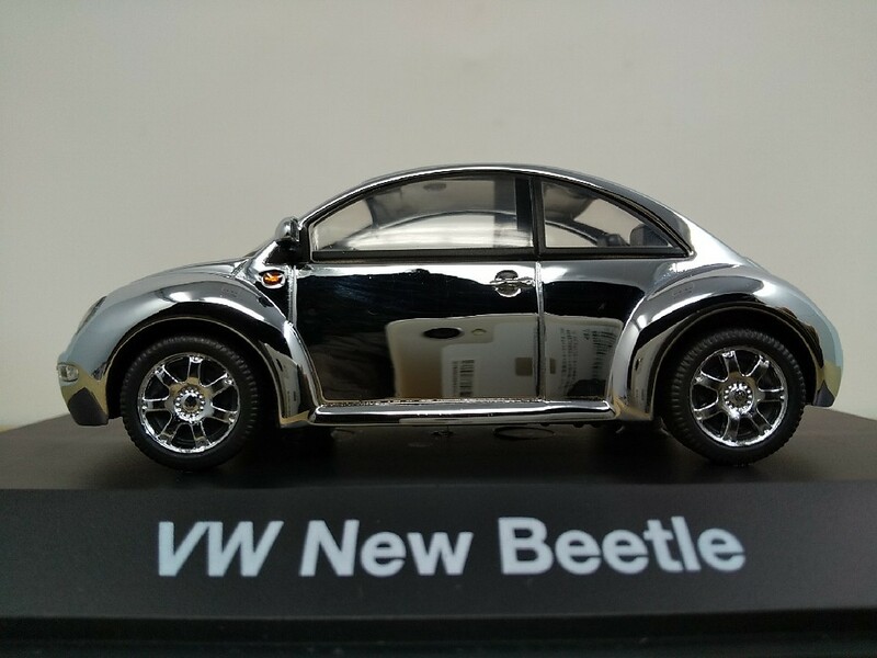 ■ Schucoシュコー製 Limited Editon 1/43 VW New Beetle verchrimt（クローム） フォルクスワーゲンニュービートル モデルミニカー