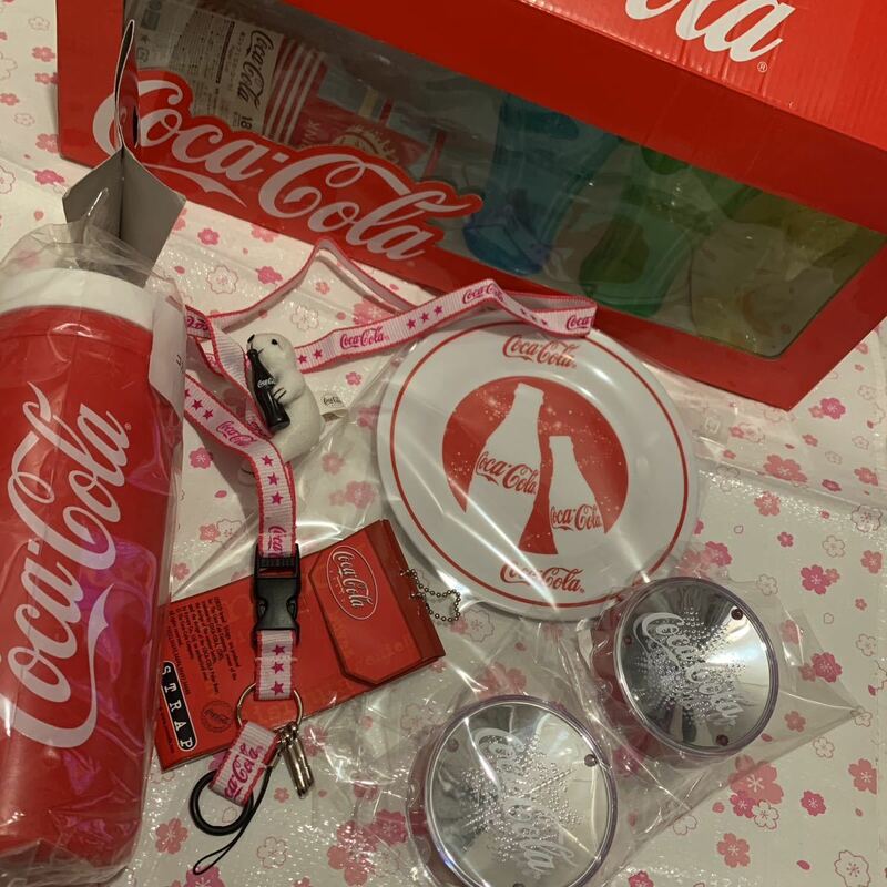 コカコーラ Coca-Cola グッズ　ノベルティ　スポーツドリンクボトル　皿　ストラップ　紙コップ　コップ　ドリンクライト　昭和レトロ