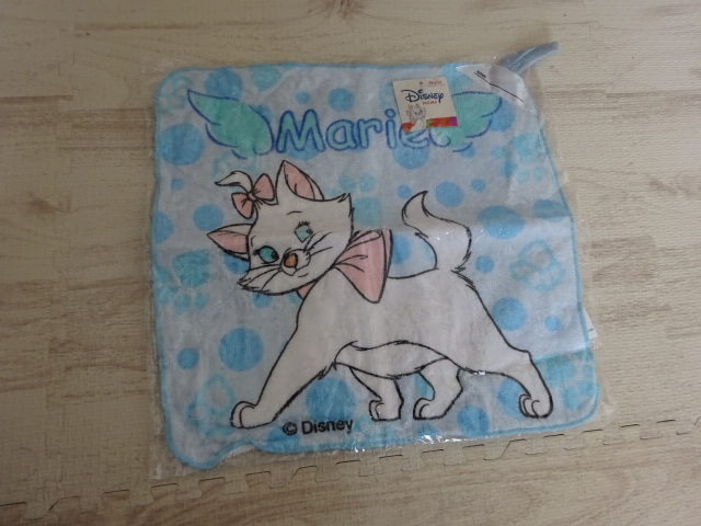 ディズニー Disney マリー Marie ハンカチ タオル　ハンドタオル おしゃれキャット 猫 綿１００％ 30×30cm