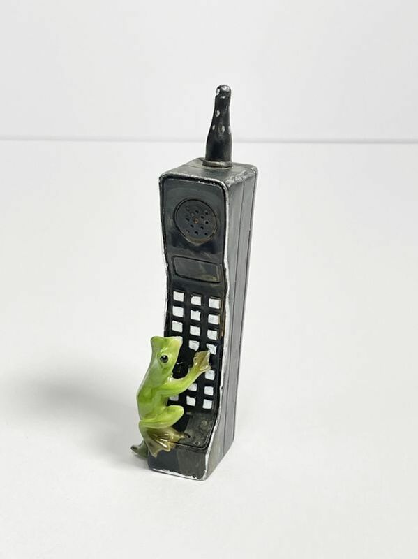 新品 カエル オブジェ 電話とカエル 蛙 かえる インテリア 小物 雑貨 飾り かわいい 置物 アンティーク調
