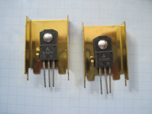 BT1010、11　MITSUBISHI 三菱 トライアック BCR8PM-12　600V？ 8A？放熱板取付け加工品　動作未確認　長期保存品　ジャンク品　２個セット