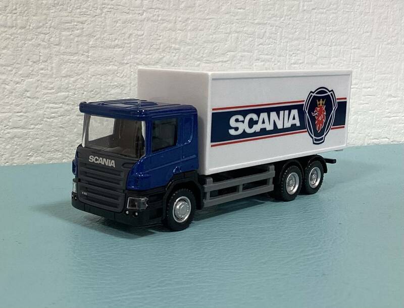スカニア トラック 1/64 ネイビー/ホワイト SCANIA 送料無料