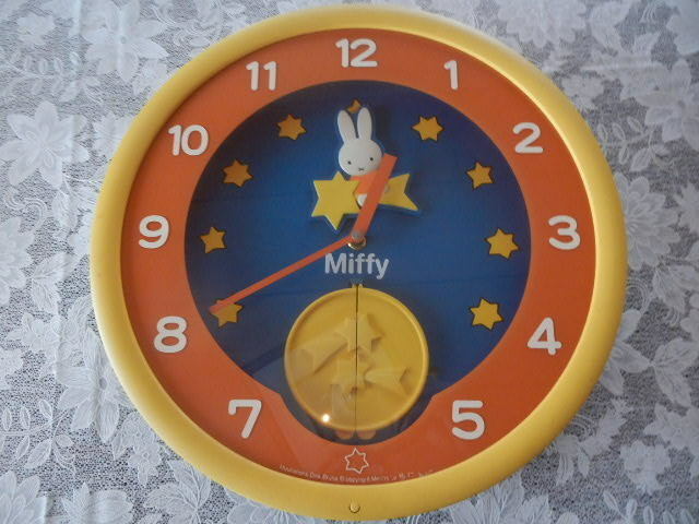 ミッフィー 掛け時計 【からくり時計】 仕掛け メロディー付き 直径37cm ウサギ キャラ miffy コレクション 時計 お洒落 可愛い