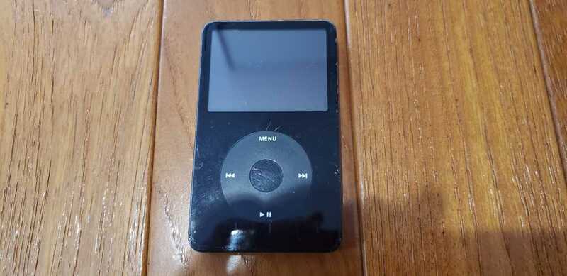 アップル 第5世代 iPod classic 30GB 本体 初期化 アイポッド クラシック apple A1136 中古
