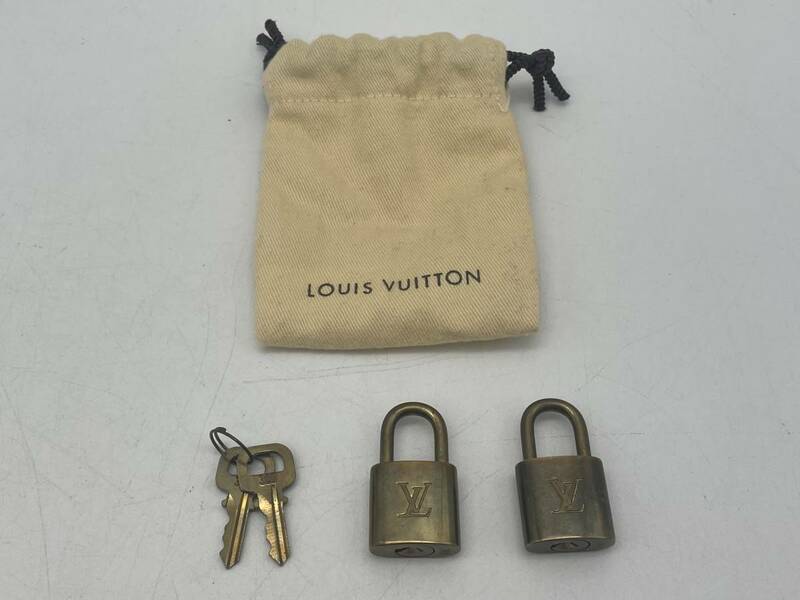 LOUIS VUITTON ルイヴィトン　本物　南京錠　2個セット　NO.309　鍵付