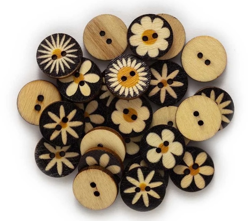 木製　ブラックフラワー花模様ボタン　20㎜＊50個