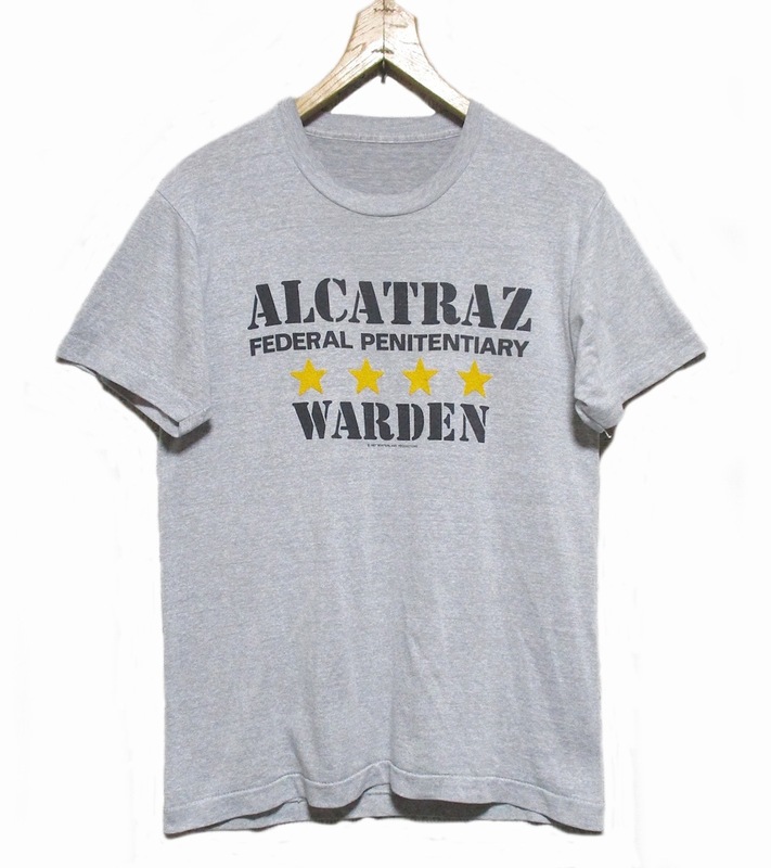 80s Vintage MADE IN USA　ARCATRAZ FEDERAL PENITENTIARY WARDEN アルカトラズ 連邦刑務所 警備員 シングルステッチ Tシャツ　M　USA製