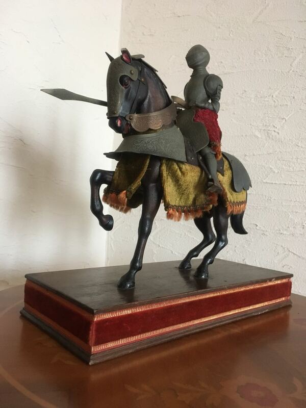 ヨーロッパWo アンティーク ドイツ製 西洋 騎士 「孤高の騎士」 木製 オブジェ