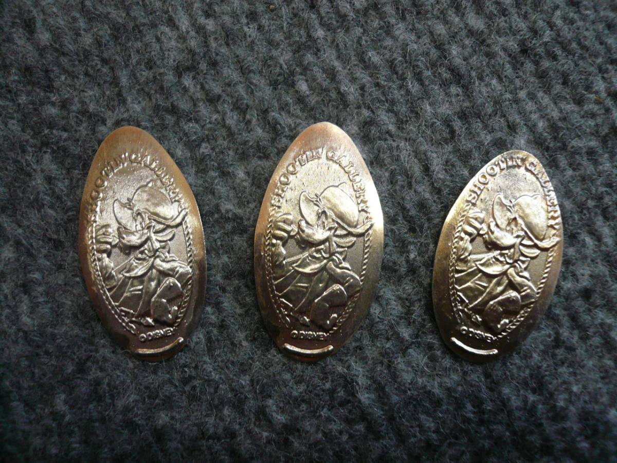 ☆ディズニー☆　グーフィー　スーベニアメダル３枚♪