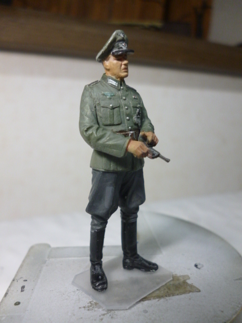 1／３５ドイツ国防軍将校ピストル完成品