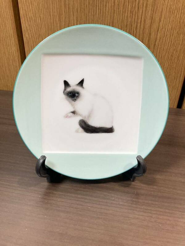 ▼ノリタケ ≪猫　絵皿　１枚　プレートスタンド　1個≫ねこ　ネコ　飾皿 プレート