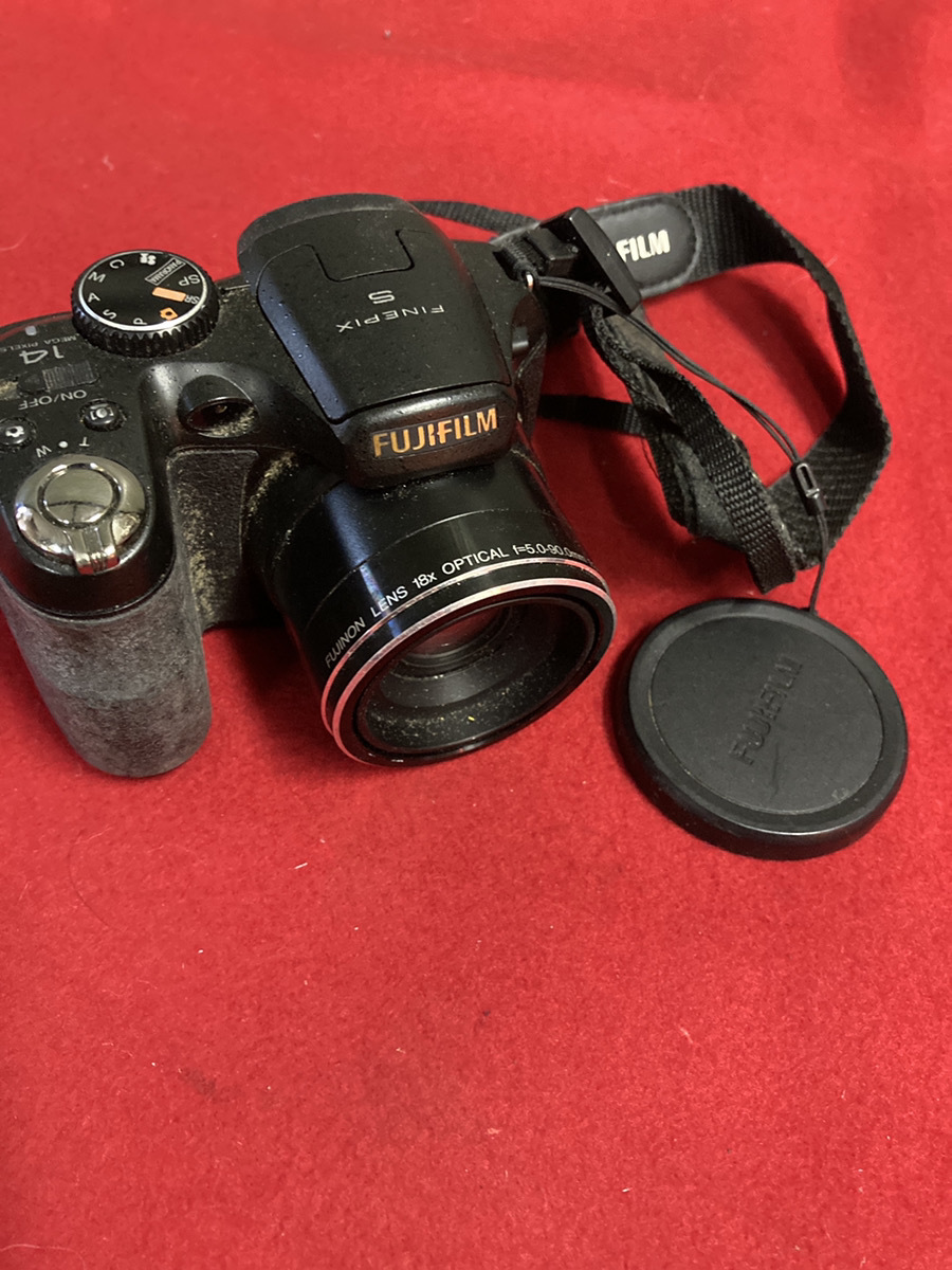 【FUJI Fine Pix S2800HD・デジタルカメラ】USED 付属品無し　本体のみ　富士フイルム　18X ファインピクス　保管品【23/02 TY1-C】