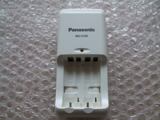 送料210円～ Panasonic BQ-CC05 充電器 中古品 ジャンク扱い