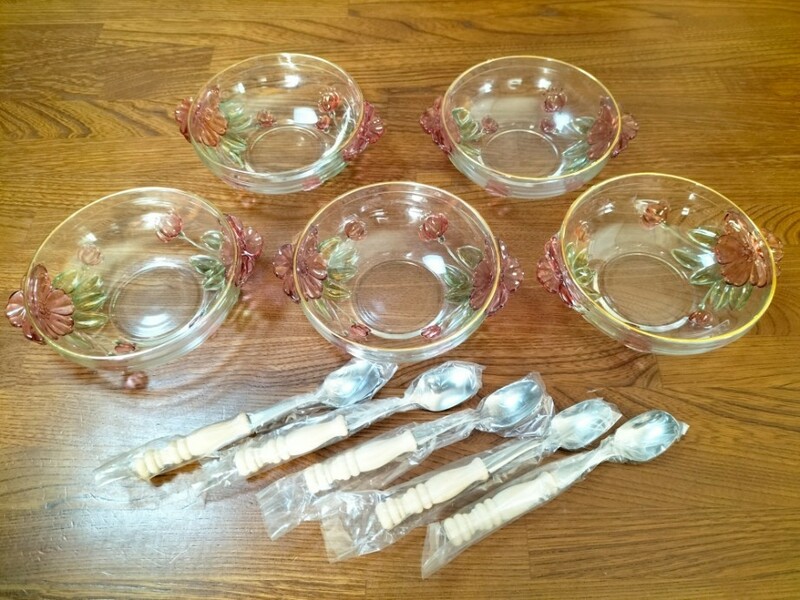 ● ニッコー製 デザート皿 花柄ガラス皿 食器５客セット デザートスプーン付き★フルーツボール未使用品