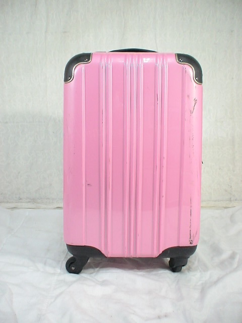1550　skipioll ピンクx黒　鍵付き　TSAロック付　スーツケース　キャリケース　旅行用　ビジネストラベルバック
