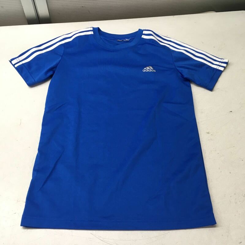 送料無料★adidas アディダス★半袖Tシャツ　トップス★Mサイズ★青　#50320sjk