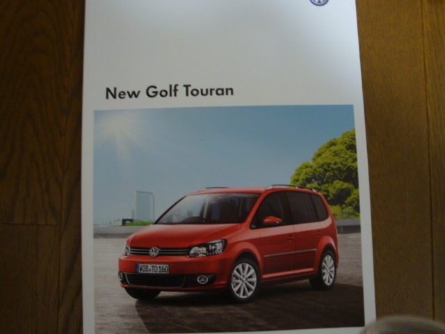 ★VW　Touran　フォルクスワーゲン　トゥーラン　カタログ　　2010年11月版　全42P　美品