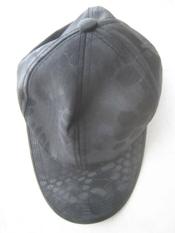 新品 黒　ブラック 帽子 カモフラージュ 野球帽 Ｙ サバゲー等に　キャップ