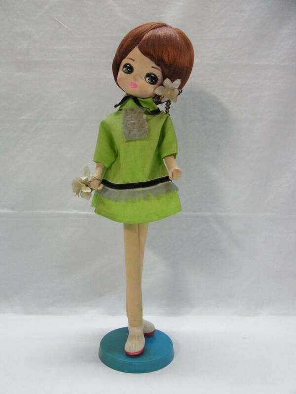 昭和レトロ☆緑のミニドレス ポーズ人形 高さ約45.5cm☆ドール 人形 さくら人形 フランス人形 置物 レトロ レトロポップ ビンテージ 100