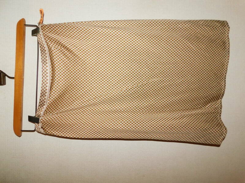 PAUL & JOE フランス製　シルク　絹　ポール&ジョー　スカート　36 上品なベージュ　Made in France