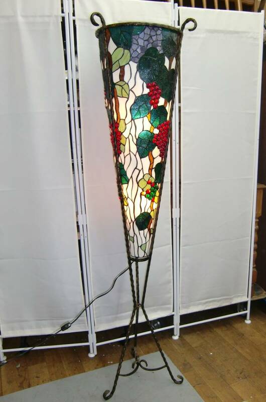 床置き 葡萄柄 ステンドグラス アンティークフロアランプ 2個電球 高さ162cm 良品