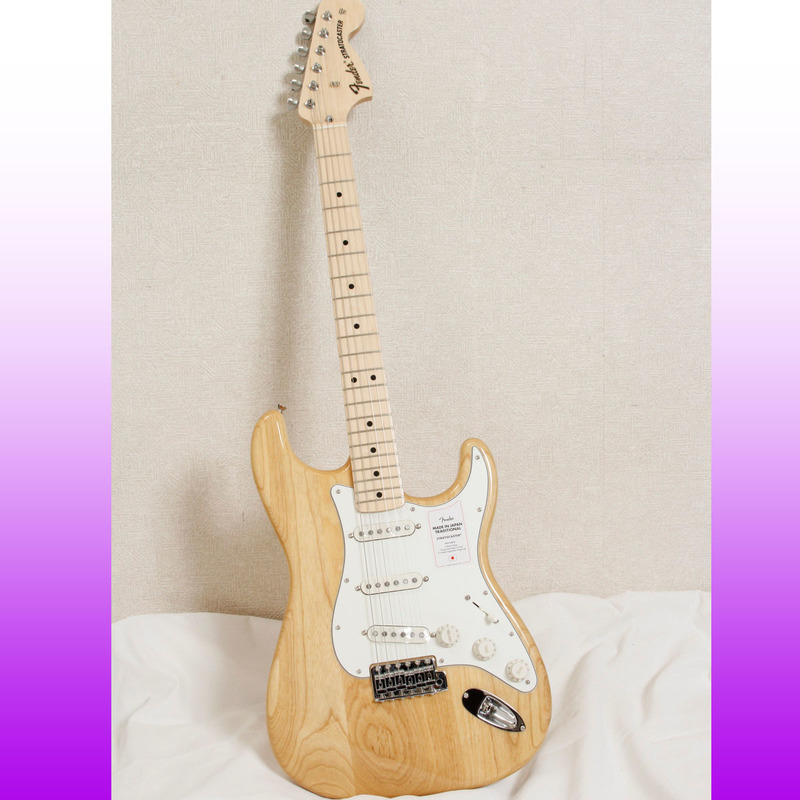 ◎美品・通電確認済◎　Fender　フェンダー　Made in Japan　Traditional II 70s　Stratocaster　ストラスキャスター　エレキギター