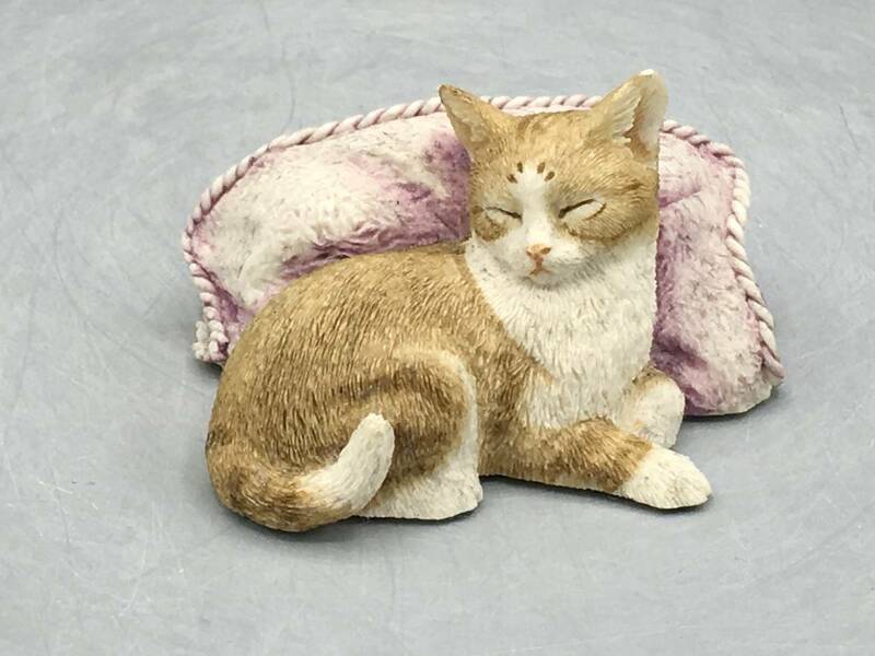 英国 シェラット＆シンプソン 茶トラ 猫 置物 ねこ ネコ　フィギュリン (３)