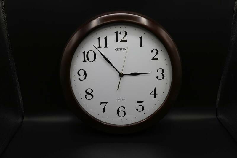 シチズン　壁掛け時計　4MG955-0 動作確認済　直径34cm 木枠の時計