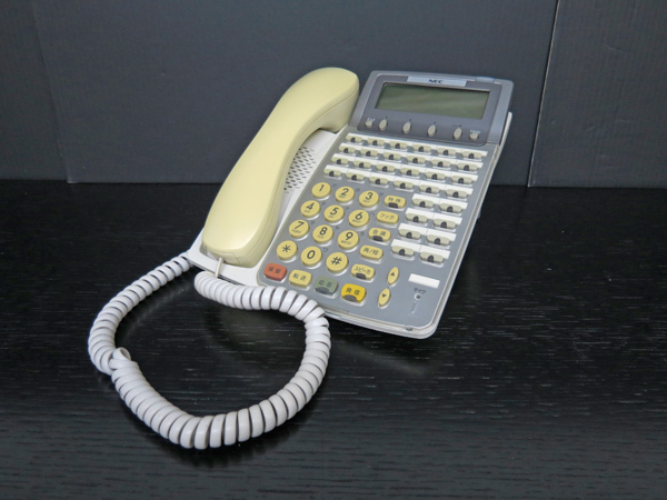 ■Dterm85 32ボタン漢字標準電話機【DTR-32K-1D(WH)】■011 ビジネスフォン