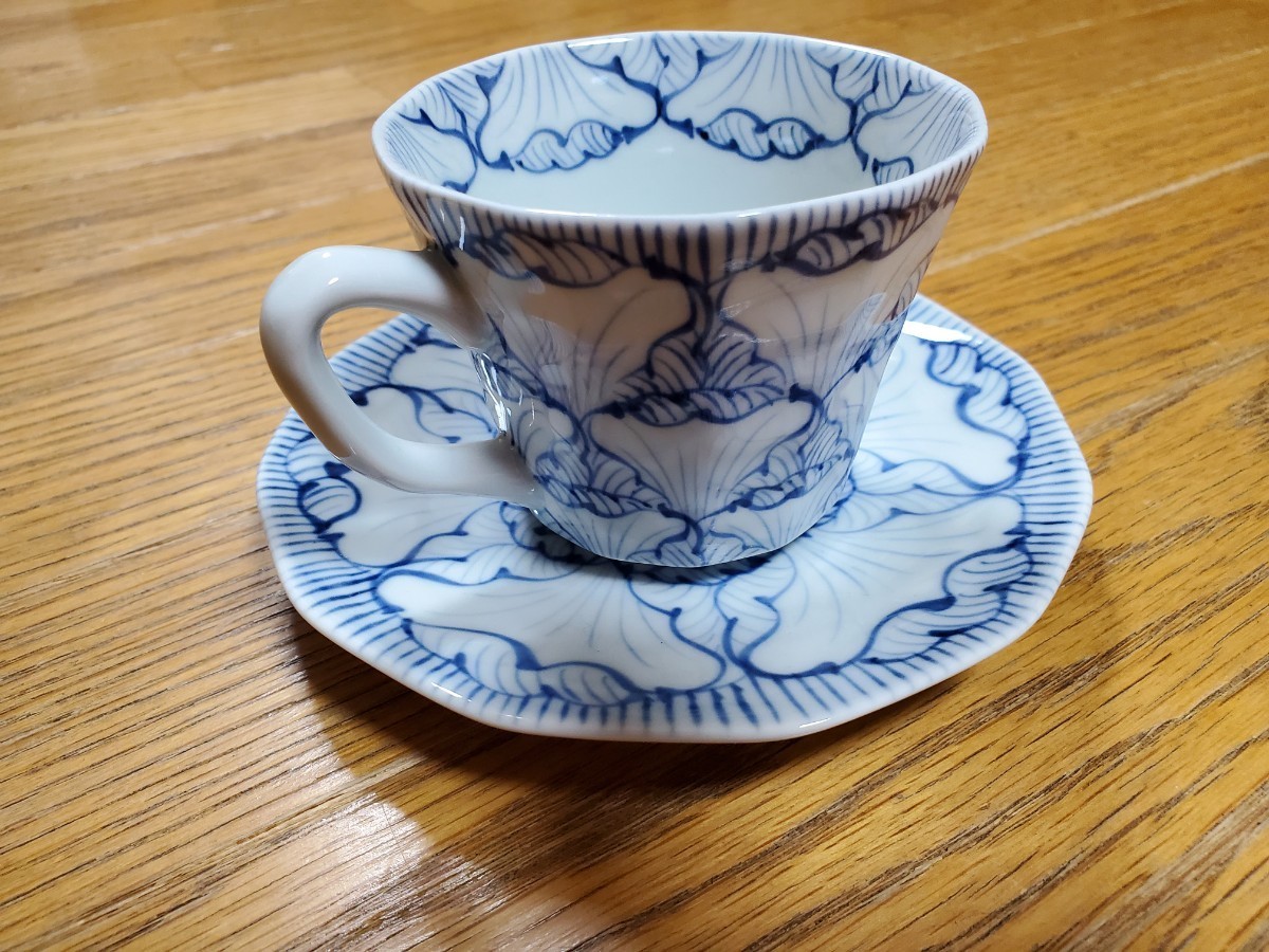 ◆未使用新品◆有田焼カッブ&ソーサー