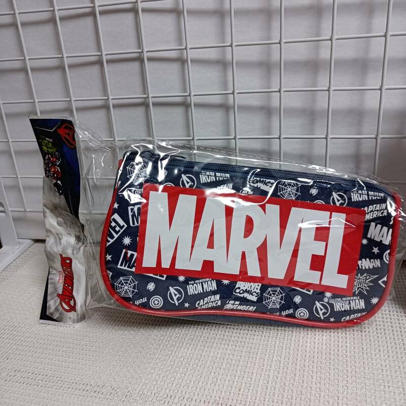 MARVEL/マーベル船形ペンポーチ/筆箱/ポーチ/文房具/AVENGERS