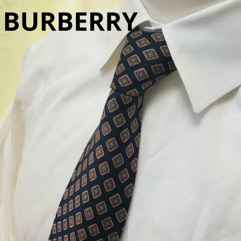 ★【良品】バーバリー　Burberry　ネクタイ　きれいな品です　送料込み