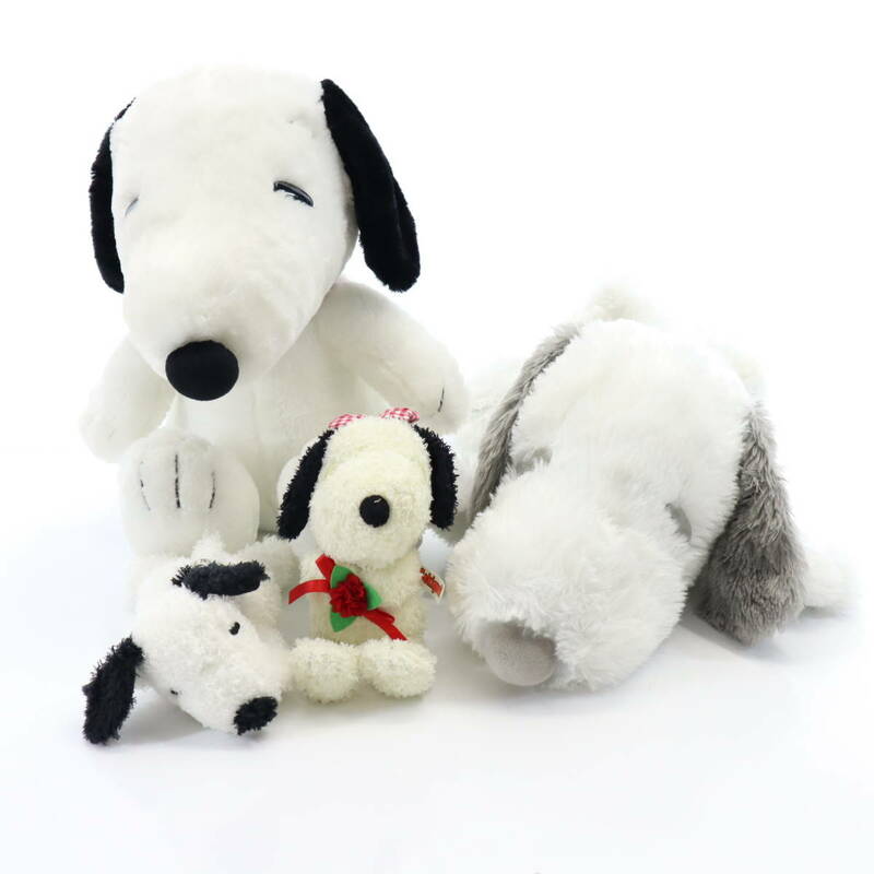 ●PEANUTS/Sekiguchi他 スヌーピー ぬいぐるみ 4点セット ＳＮＯＯＰＹ ギガジャンボふわふわぬいぐるみ SEGAアミューズメント景品 B65