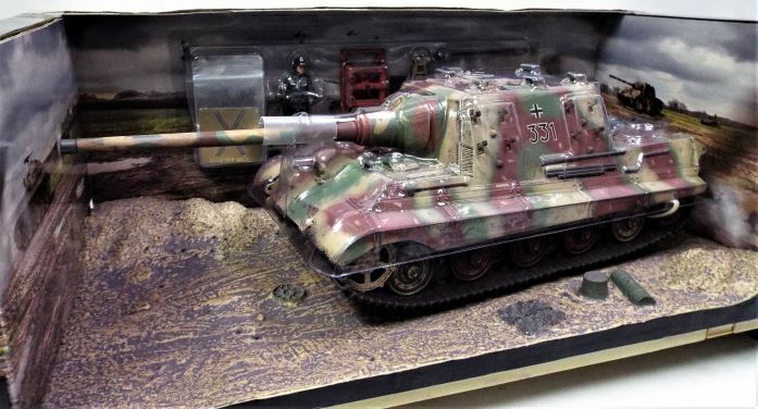 【ワルターソンズ】1/32 WW.2 ドイツ軍 駆逐戦車 ヤクトティーガー (ヘンシェルタイプ) 迷彩色汚しバージョン 一部ダイキャスト製の完成品
