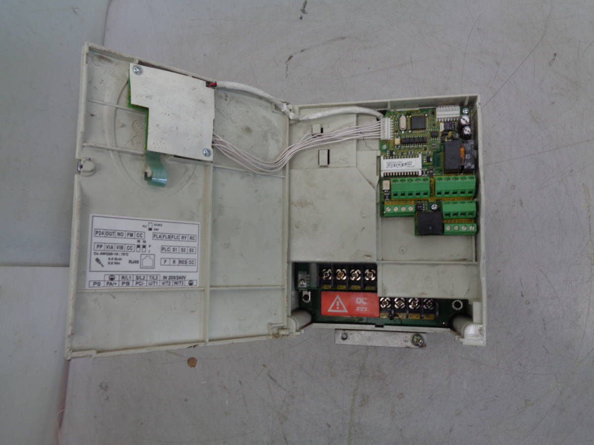 MK7612 東芝 インバータ VFS11-2037PM-AN