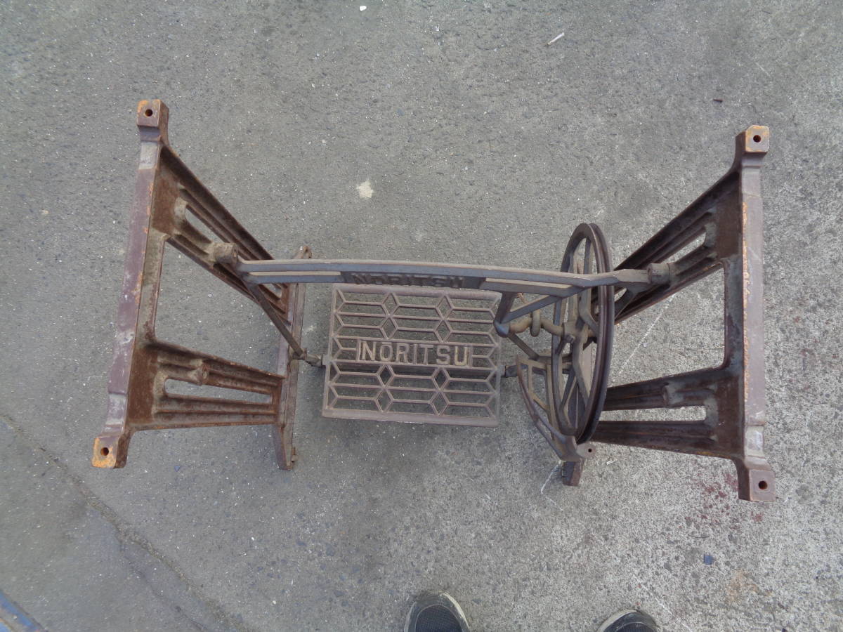 MK7708 ミシン台　 幅約520X奥行約400X高さ約710（mm）