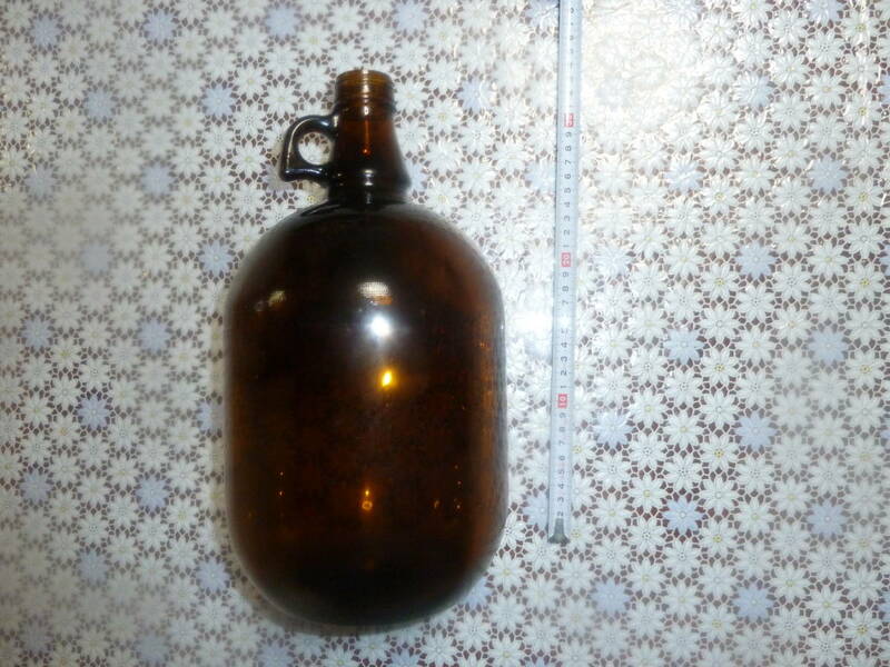 茶色ガロン瓶