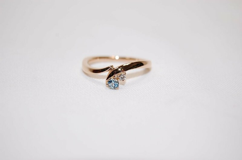 ４℃　ヨンドシー　K１８　ピンクゴールド　アクアマリン　ダイヤモンド　リング　指輪　サイズ約１２号　【中古】【当日発送】