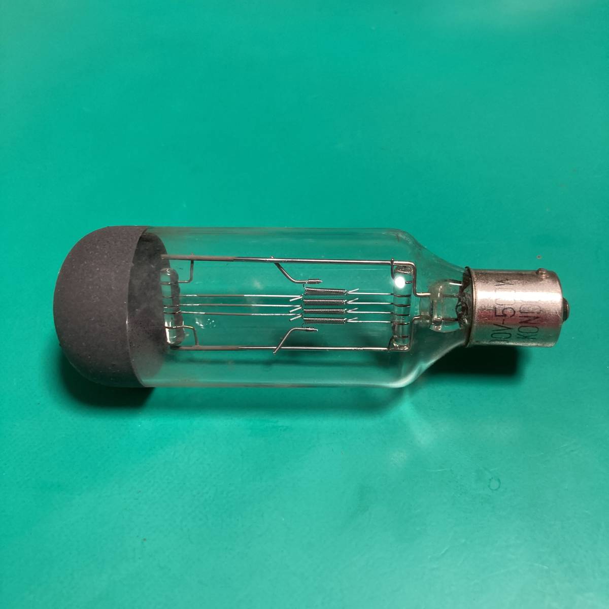 ★ 近藤シルバニア KP-10 S 100V-500W 映写機ランプ 未使用品 R00842