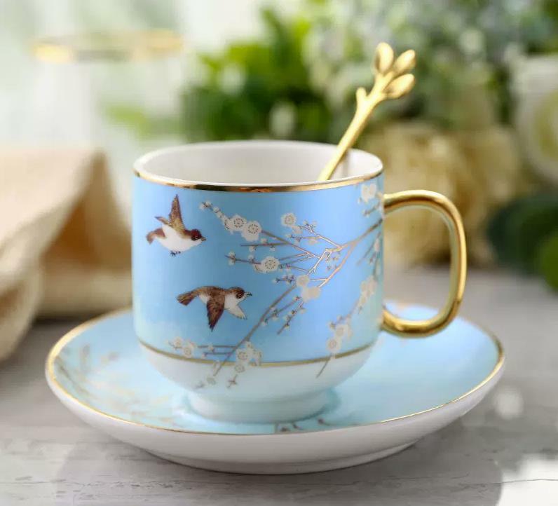 梅と小鳥　カップとソーサー　4客セット　スプーン付き　ins tiktok 紅茶　コーヒー 茶器 　ラミックス　洋食器 ブルー