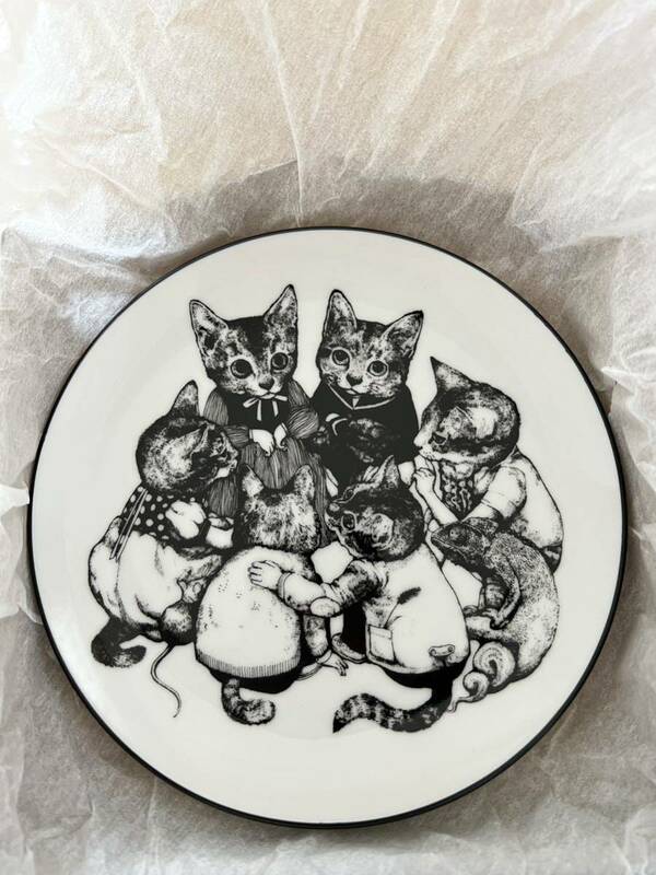 ヒグチユウコ展♪ CIRCUS FINAL END テーブルウェア♪猫♪16cm丸皿♪飾り皿