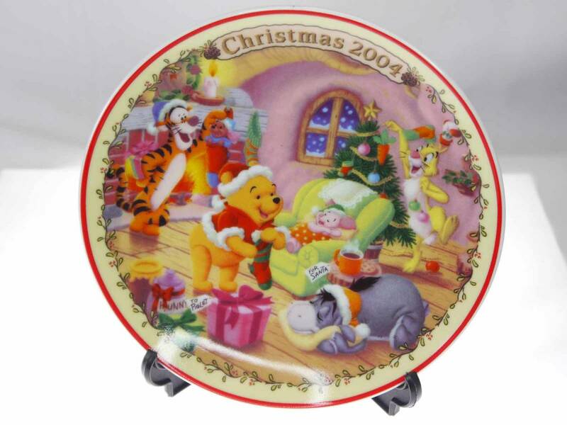 ディズニー　東京ディズニーランド　クリスマス・イヤープレート（2004）装飾用皿　コレクターズアイテム　迅速発送　新品同様