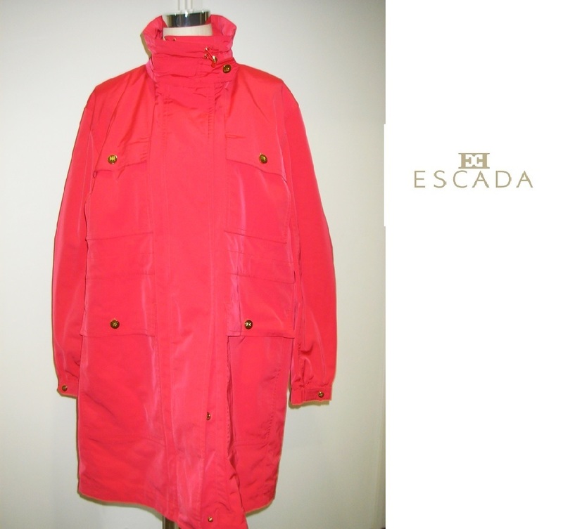 【新品・B品】ESCADA（エスカーダ）トレンチコート※下4番目ボタンはずれあり　豪華　スプリングコート　春用　おしゃれ　コート　赤い
