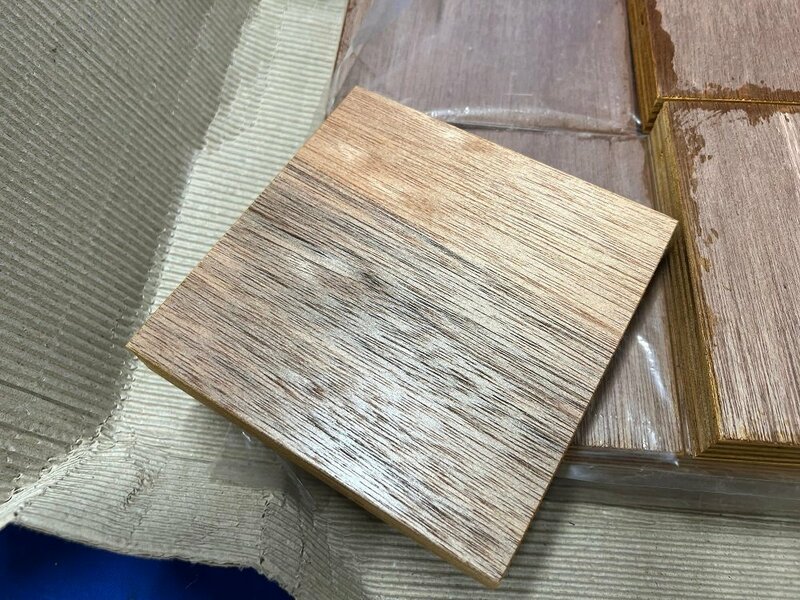 合板ニス　端材　木材　150×150×24サイズ　11枚セット